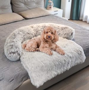 Spectaculair Hilarisch Helaas Fluffy Hondenkleed met beschermrand voor op bank / bed - Bio4Pets